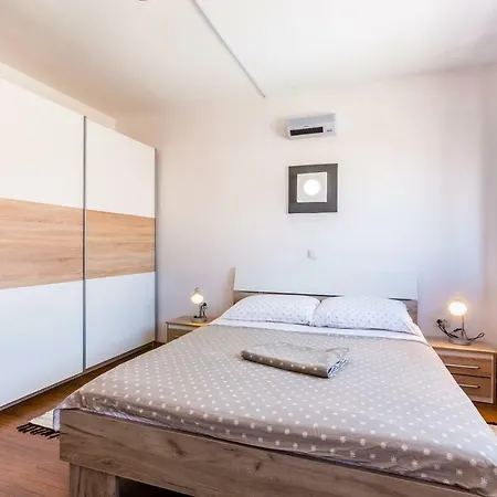 Denis Apartamento Pula